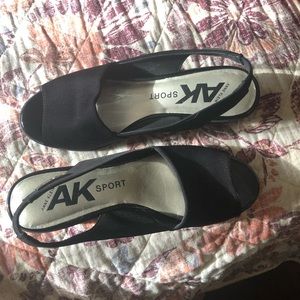 Worn once beautiful Anne Klein Sport Wedge